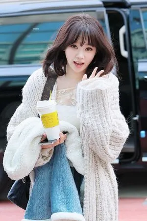 Kim Chaewon OnlyFans Leaked Free Thumbnail Picture - #So3iMvPJ0f