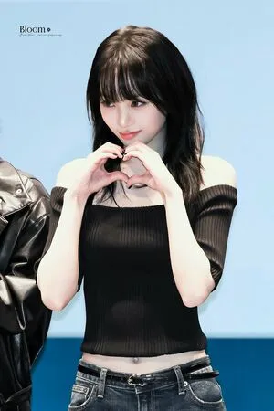 Kim Chaewon OnlyFans Leaked Free Thumbnail Picture - #URkxKawkz5