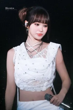 Kim Chaewon OnlyFans Leaked Free Thumbnail Picture - #Uq3xEcAafV