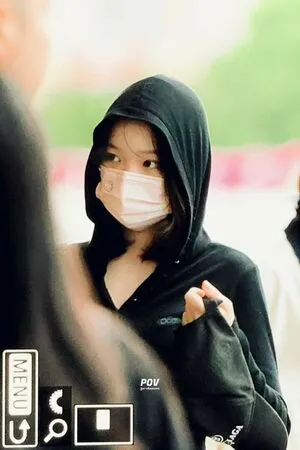 Kim Chaewon OnlyFans Leaked Free Thumbnail Picture - #XZUMPduW65