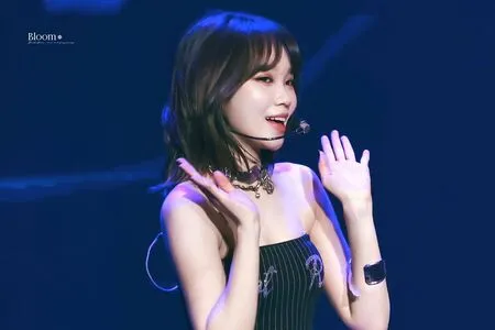 Kim Chaewon OnlyFans Leaked Free Thumbnail Picture - #YHFFS7JkhN