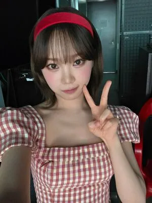 Kim Chaewon OnlyFans Leaked Free Thumbnail Picture - #YYQduRLHHk