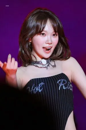 Kim Chaewon OnlyFans Leaked Free Thumbnail Picture - #amug5lGwMa