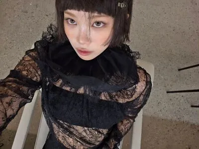 Kim Chaewon OnlyFans Leaked Free Thumbnail Picture - #dBBQQ74sUm