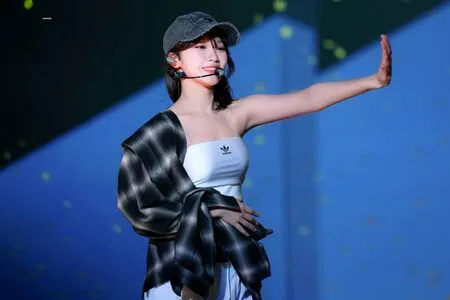 Kim Chaewon OnlyFans Leaked Free Thumbnail Picture - #jVmaL02DUM