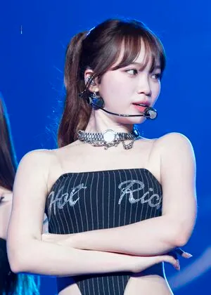 Kim Chaewon OnlyFans Leaked Free Thumbnail Picture - #keMFpLRBSI