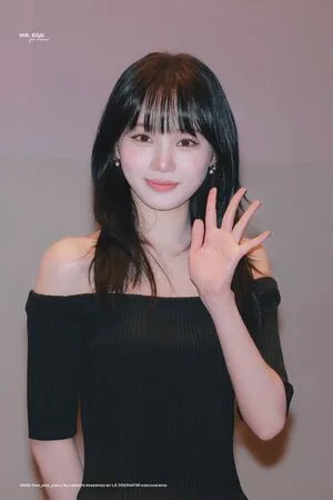 Kim Chaewon OnlyFans Leaked Free Thumbnail Picture - #luKs0c7uIo