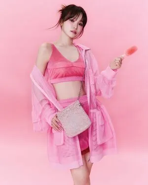 Kim Chaewon OnlyFans Leaked Free Thumbnail Picture - #oHoTGukVZo