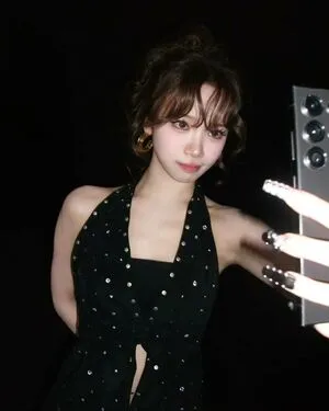 Kim Chaewon OnlyFans Leaked Free Thumbnail Picture - #qnrNvorsY1