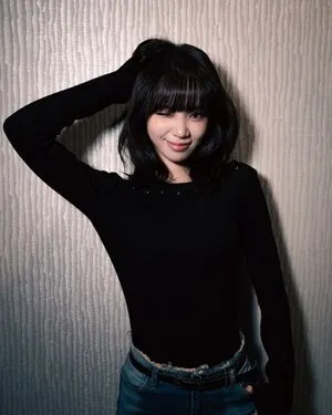 Kim Chaewon OnlyFans Leaked Free Thumbnail Picture - #s3uIBibgBE