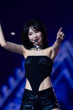 Kim Chaewon OnlyFans Leaked Free Thumbnail Picture - #tEe5U9XEai