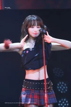 Kim Chaewon OnlyFans Leaked Free Thumbnail Picture - #tGGVW2Njo6