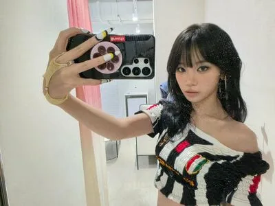 Kim Chaewon OnlyFans Leaked Free Thumbnail Picture - #twQp3ScrUz