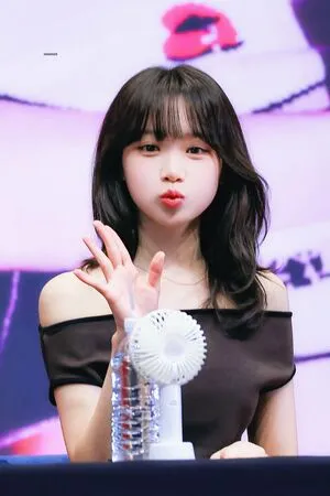 Kim Chaewon OnlyFans Leaked Free Thumbnail Picture - #uGV874RI85