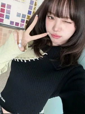 Kim Chaewon OnlyFans Leaked Free Thumbnail Picture - #uysTdQLVuh