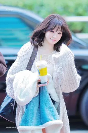 Kim Chaewon OnlyFans Leaked Free Thumbnail Picture - #vJS7vVytkz