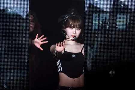 Kim Chaewon OnlyFans Leaked Free Thumbnail Picture - #wVYBpa50PI