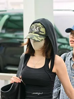 Kim Chaewon OnlyFans Leaked Free Thumbnail Picture - #zBBqFIqUNL