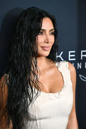Kim Kardashian OnlyFans Leaked Free Thumbnail Picture - #9AWbAPIuk7