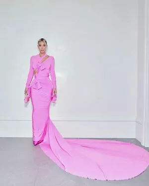 Kim Kardashian OnlyFans Leaked Free Thumbnail Picture - #16lAftVf2t