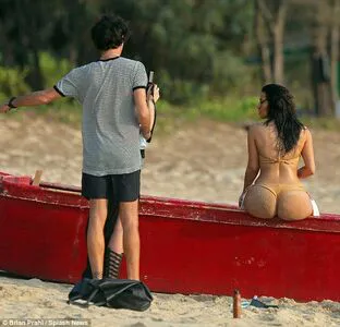 Kim Kardashian OnlyFans Leaked Free Thumbnail Picture - #1xZfvcOg3R