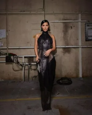 Kim Kardashian OnlyFans Leaked Free Thumbnail Picture - #2KuA8pNVRg