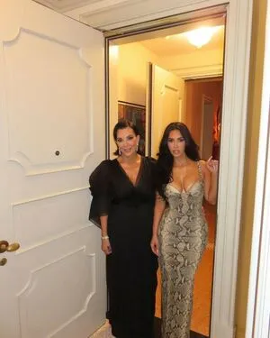 Kim Kardashian OnlyFans Leaked Free Thumbnail Picture - #3eP8rOUZN6