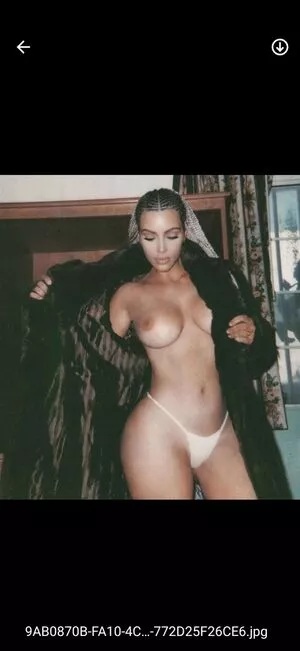 Kim Kardashian OnlyFans Leaked Free Thumbnail Picture - #3evCQadiJ2