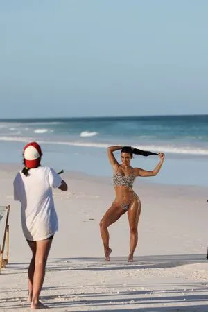 Kim Kardashian OnlyFans Leaked Free Thumbnail Picture - #3y3nGrGGWk