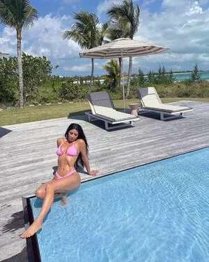 Kim Kardashian OnlyFans Leaked Free Thumbnail Picture - #5UzmITT7g1