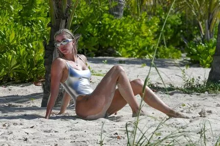 Kim Kardashian OnlyFans Leaked Free Thumbnail Picture - #5dAQRn7C35