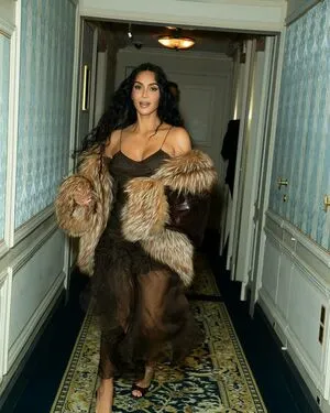 Kim Kardashian OnlyFans Leaked Free Thumbnail Picture - #5wpqzOjV2M