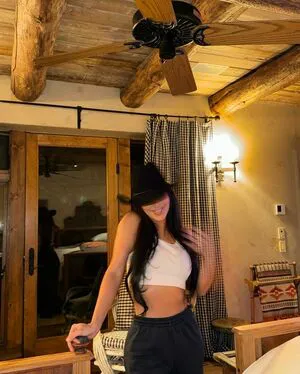 Kim Kardashian OnlyFans Leaked Free Thumbnail Picture - #6oVmwbIIS7
