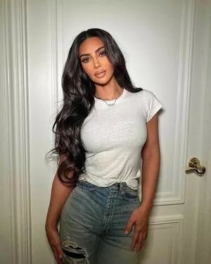 Kim Kardashian OnlyFans Leaked Free Thumbnail Picture - #7ElaBOhJ5r
