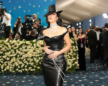 Kim Kardashian OnlyFans Leaked Free Thumbnail Picture - #7RXTObyFNU
