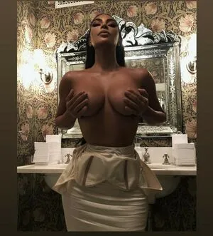 Kim Kardashian OnlyFans Leaked Free Thumbnail Picture - #8KNkhrgxWK