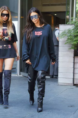 Kim Kardashian OnlyFans Leaked Free Thumbnail Picture - #8OZEKwoPu2