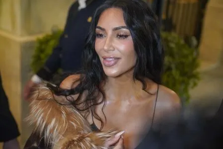 Kim Kardashian OnlyFans Leaked Free Thumbnail Picture - #A6O6ZB9p1a
