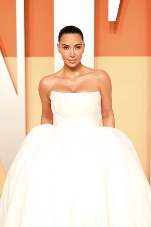 Kim Kardashian OnlyFans Leaked Free Thumbnail Picture - #AXa19GtxKw