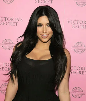 Kim Kardashian OnlyFans Leaked Free Thumbnail Picture - #B2r7snXexw