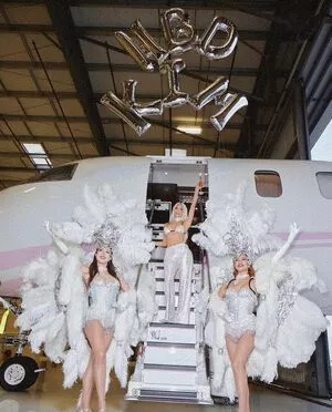 Kim Kardashian OnlyFans Leaked Free Thumbnail Picture - #B9ZYyom5jK