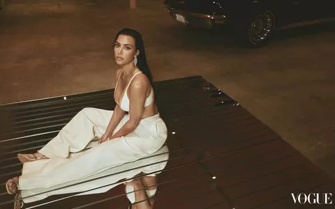 Kim Kardashian OnlyFans Leaked Free Thumbnail Picture - #Bui0bF9LXE