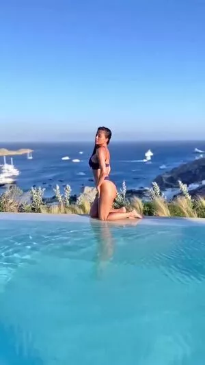 Kim Kardashian OnlyFans Leaked Free Thumbnail Picture - #D1TKV4nbvd