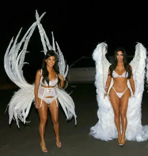 Kim Kardashian OnlyFans Leaked Free Thumbnail Picture - #Dai2fzOA6s