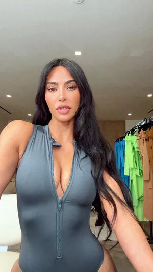 Kim Kardashian OnlyFans Leaked Free Thumbnail Picture - #EHZdTrKcwX