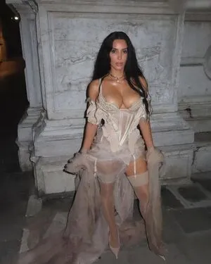 Kim Kardashian OnlyFans Leaked Free Thumbnail Picture - #EQBgV3znDG