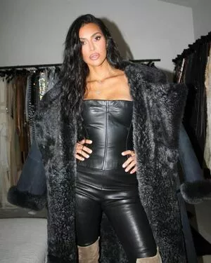 Kim Kardashian OnlyFans Leaked Free Thumbnail Picture - #GKS4BvbCVf