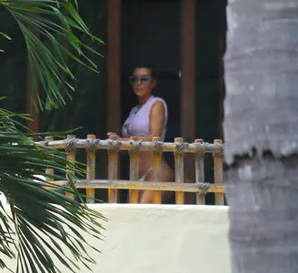 Kim Kardashian OnlyFans Leaked Free Thumbnail Picture - #Hic0EXhkV0