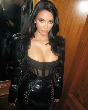 Kim Kardashian OnlyFans Leaked Free Thumbnail Picture - #IwGTXqkg4v