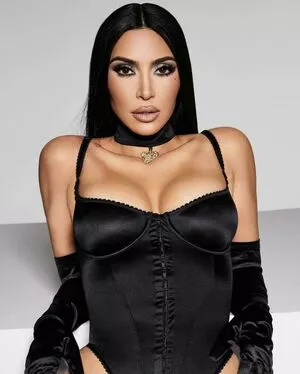 Kim Kardashian OnlyFans Leaked Free Thumbnail Picture - #JbphSlcaFs